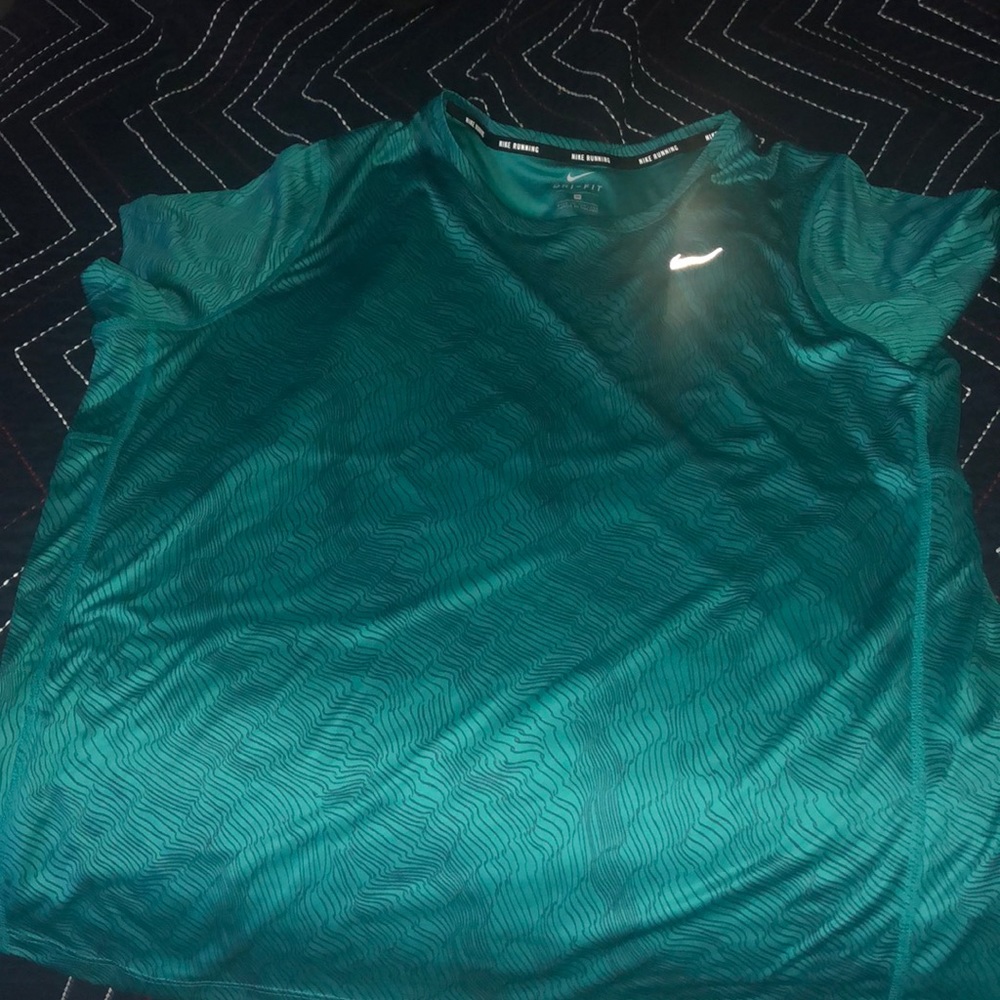 Nike running shirt size 2x